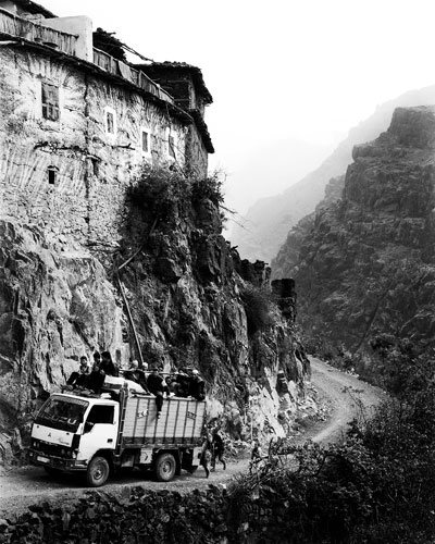 Morocco High Atlas Agoundis Tagharghist Berber truck © BartDeseyn