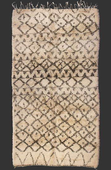 TM 1800, Beni Ouarain pile rug, north eastern Middle Atlas, Morocco, ca. 1940/50, ca. 330 x 190 cm (10' 10'' x 6' 3''), high resolution image + price on request







