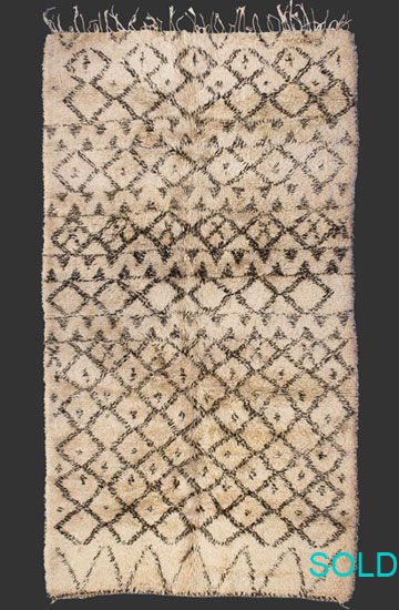 TM 1800, Beni Ouarain pile rug, north eastern Middle Atlas, Morocco, ca. 1940/50, ca. 330 x 190 cm (10' 10'' x 6' 3''), high resolution image + price on request







