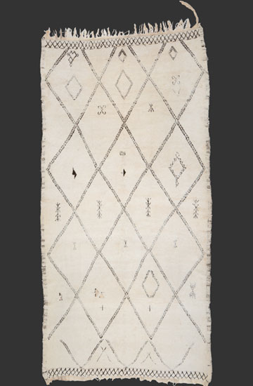 TM 2338, Beni Ouarain or Ait Youssi pile rug with highly elegant surface + very light colour, north-eastern Middle Atlas, Morocco, inscribed date 1959, ca. 410 x 195 cm (13' 6'' x 6' 6'') ...more