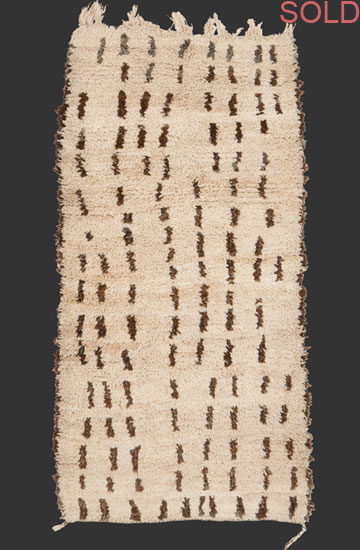 TM 2282, small rug from the eastern portion of the High Atlas or the Moulouya valley on the eastern side of the Middle Atlas, Morocco, 2000s, 205 x 105 cm (6' 10'' x 3' 6''), high resolution image + price on request