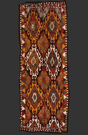 TA 068, 'djulchir' / 'bear skin' rug, Uzbekistan or Khirgisistan, 2nd quarter 20th cent., ca. 340 x 130 cm (11' 2'' x 4' 4''), p.o.a.
