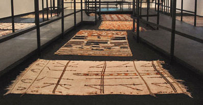 general text on Moroccan rugs from the catalogue of an exhibition at the L.A.Mayer museum, Jerusalem, 2005
